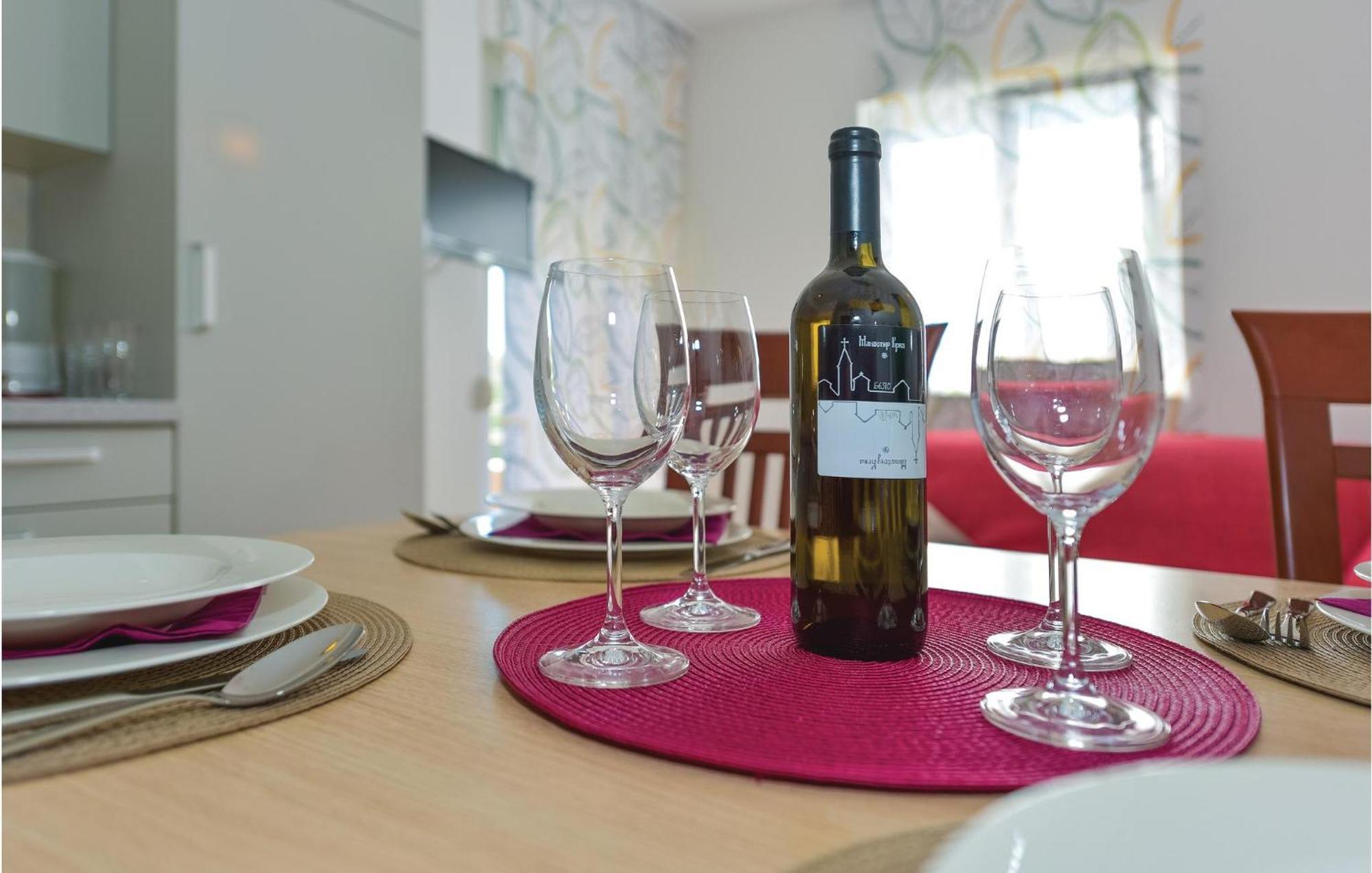 Gorgeous Apartment In Vodice With Kitchen Luaran gambar