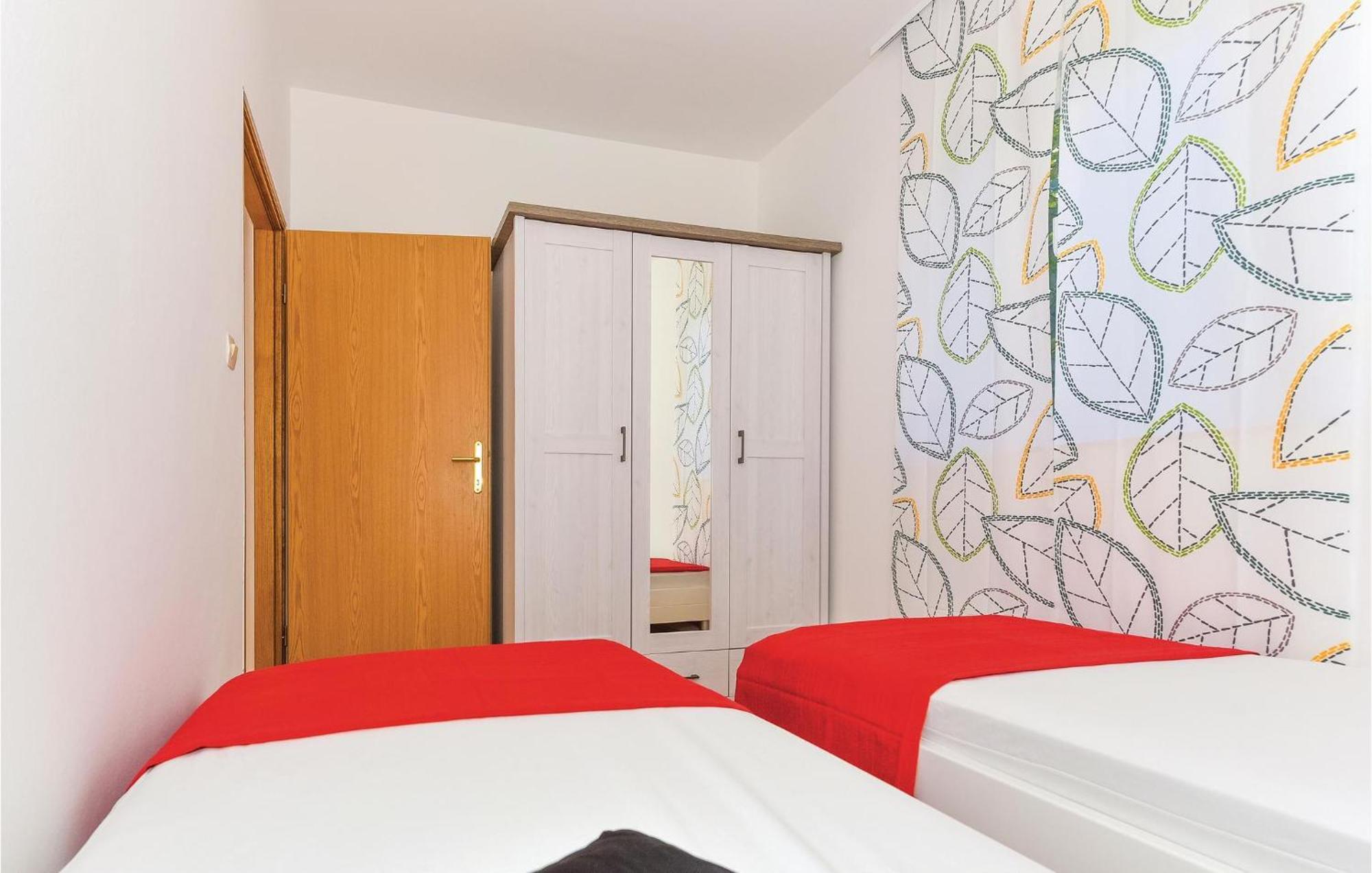 Gorgeous Apartment In Vodice With Kitchen Luaran gambar