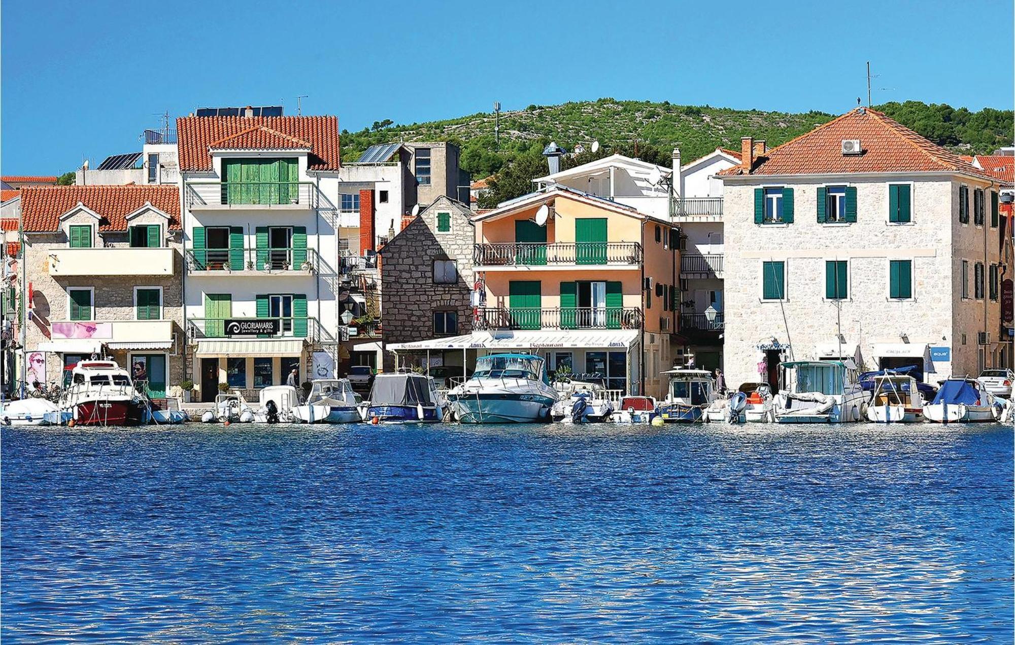 Gorgeous Apartment In Vodice With Kitchen Luaran gambar