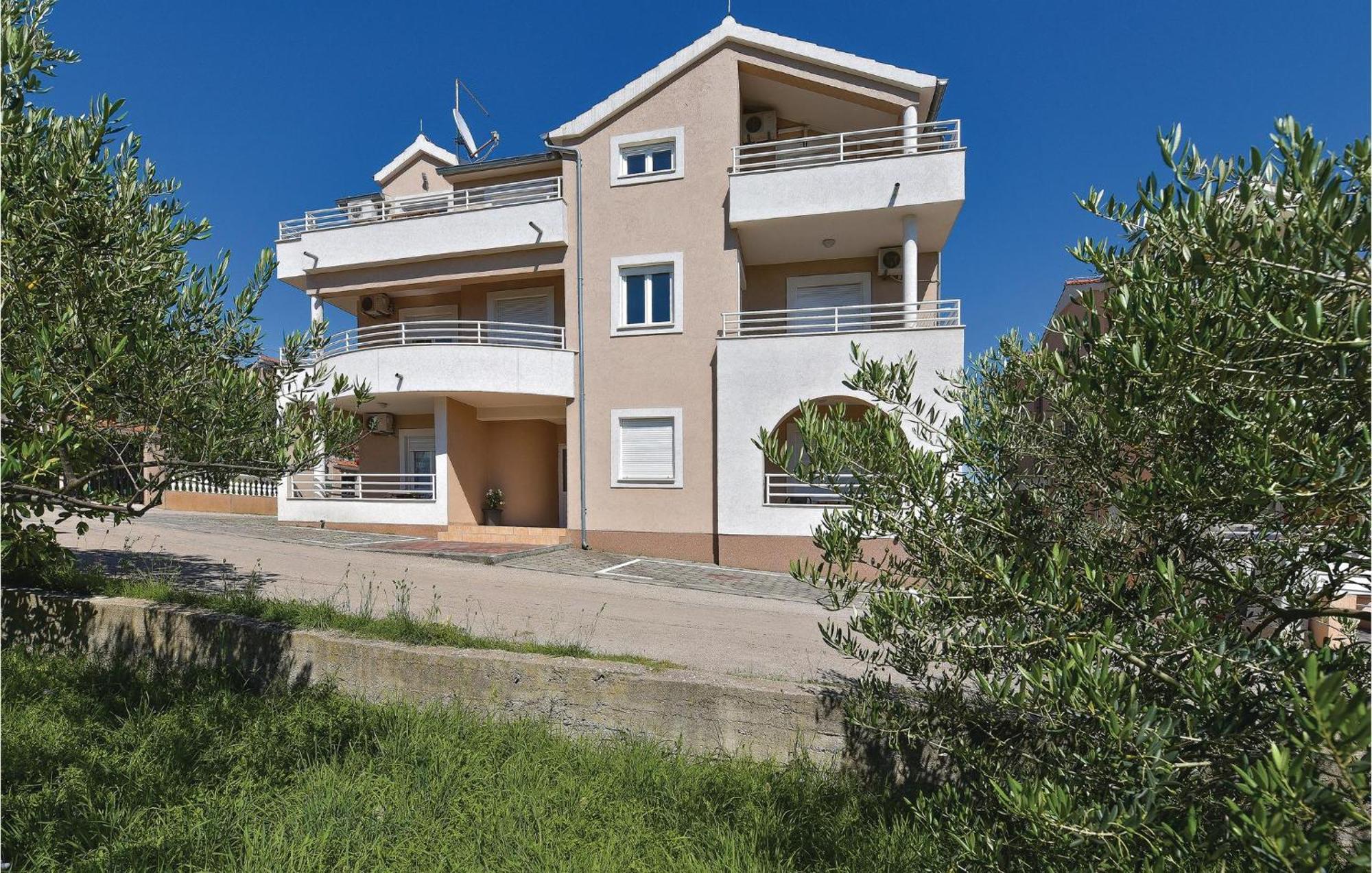 Gorgeous Apartment In Vodice With Kitchen Luaran gambar